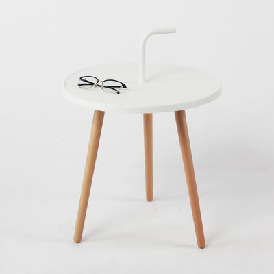 Mesa de café de madera y acero La adición perfecta a su sala de estar moderna