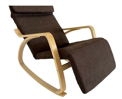 Muebles personalizados de colores sillas de madera y sofá relajante