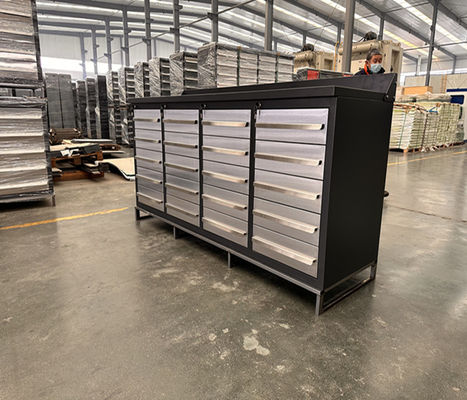 Cabinet de herramientas de 72 pulgadas para el almacenamiento de la tienda de garaje Banco de trabajo en acero laminado en frío Marrón