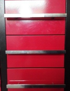 Guarde sus herramientas de forma segura y segura con nuestros armarios de herramientas de acero laminado en frío